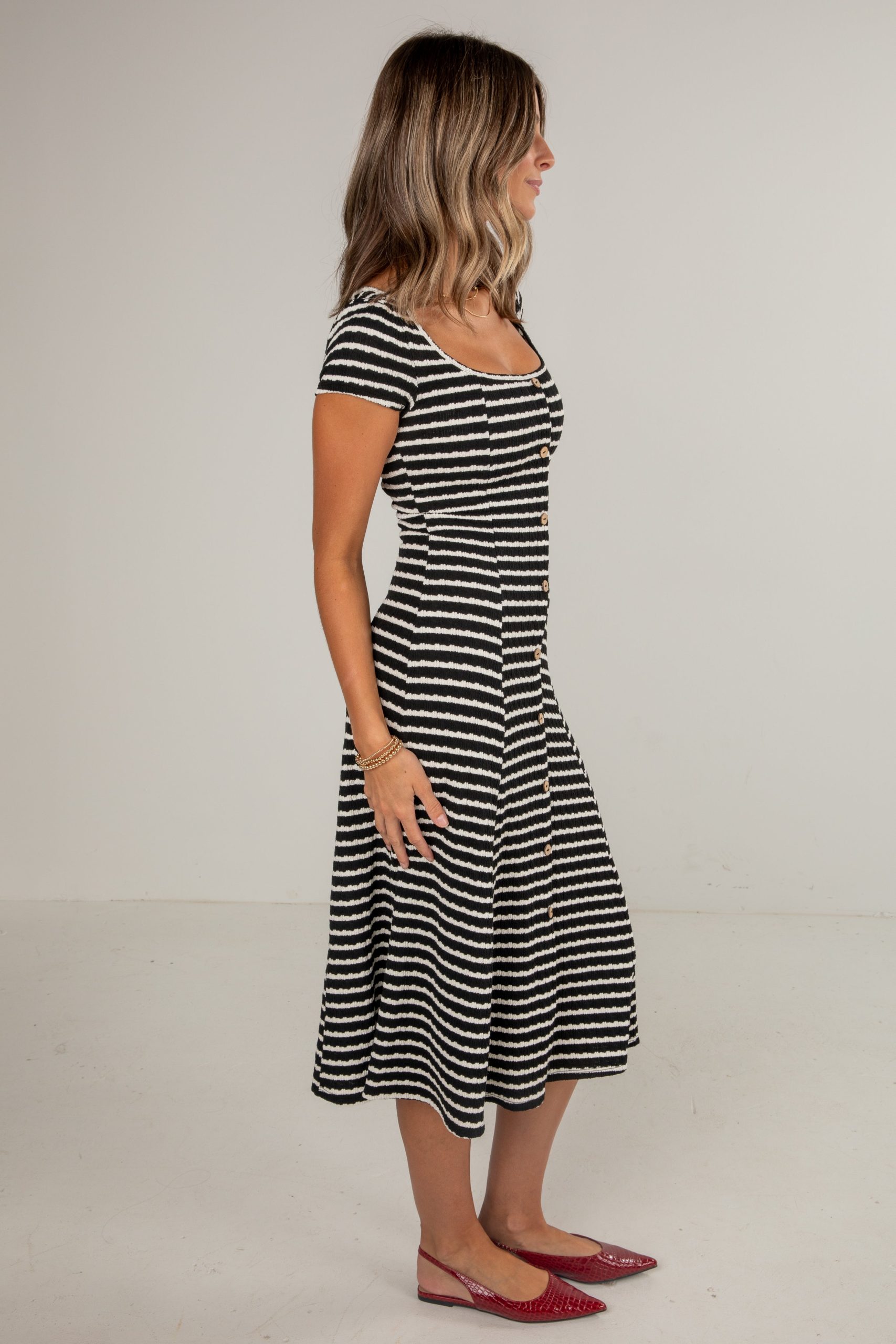 shopdressup_black_striped_midi_dress-5.jpg